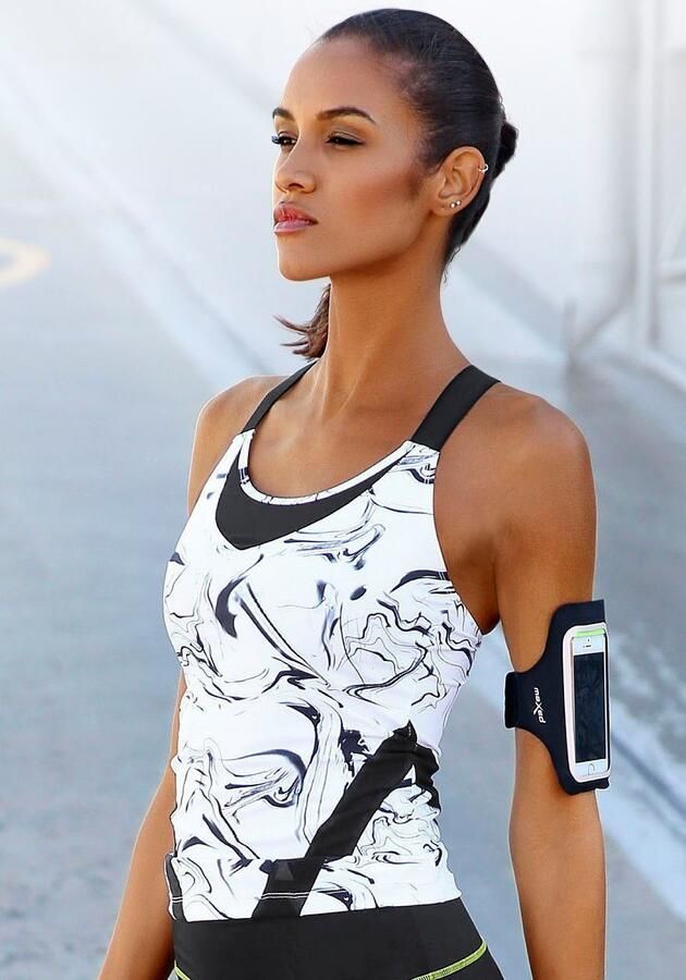 Active by Lascana Functioneel shirt Marble met gekruiste bandjes en mesh-inzetstukken - Foto 6