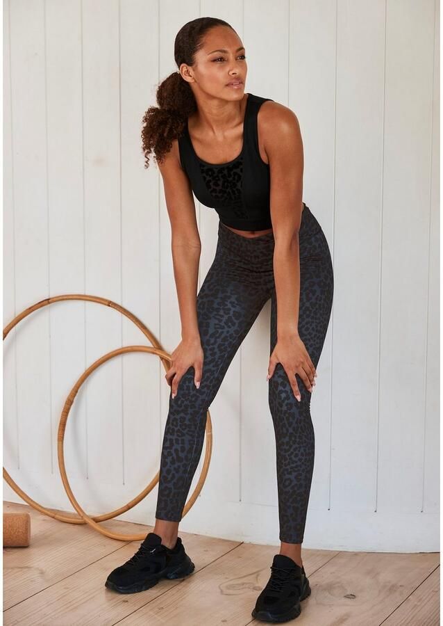 Active by Lascana Functioneel shirt met een meshinzet en luipaardmotief - Foto 4