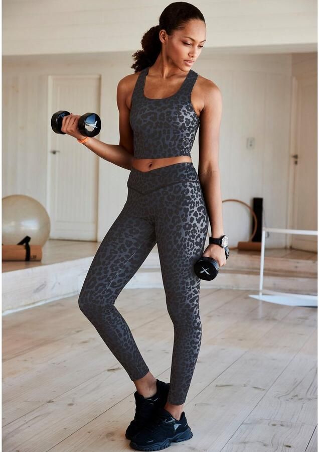 Active by Lascana Functioneel shirt met luipaardmotief en brede schouderbandjes - Foto 6