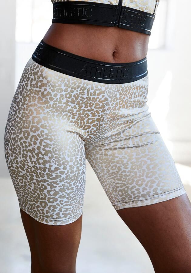 Active by Lascana Functionele short -Fietsbroek met glanzend leeuwprint en 3D-tekst op de tailleband - Foto 6