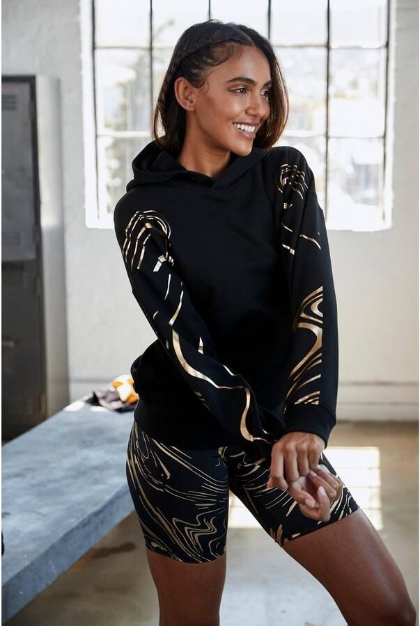 Active by Lascana Functionele short FIETSBROEKJE met glanzende 3d-opdruk in de taille - Foto 7