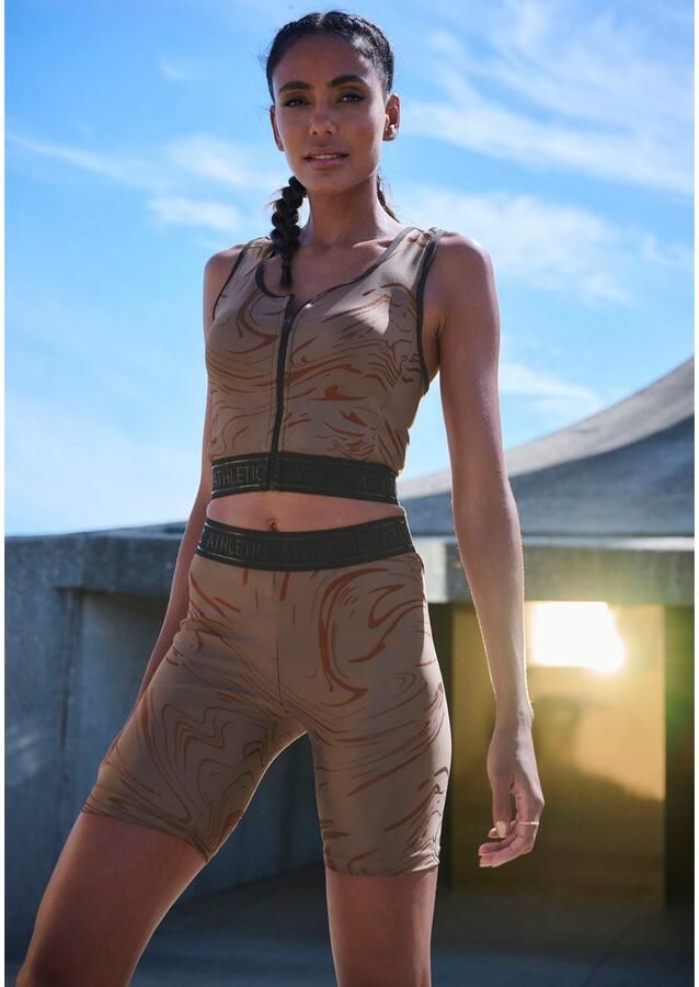 Active by Lascana Functionele short FIETSBROEKJE met glanzende 3d-opdruk in de taille - Foto 3