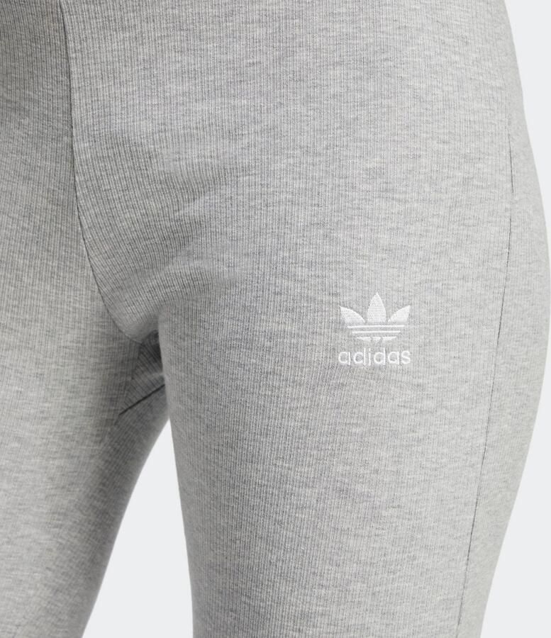 Adidas Originals Legging ESS FL LEGGINGS met uitlopende pijp en rib-look hoge taille (1-delig) - Foto 9