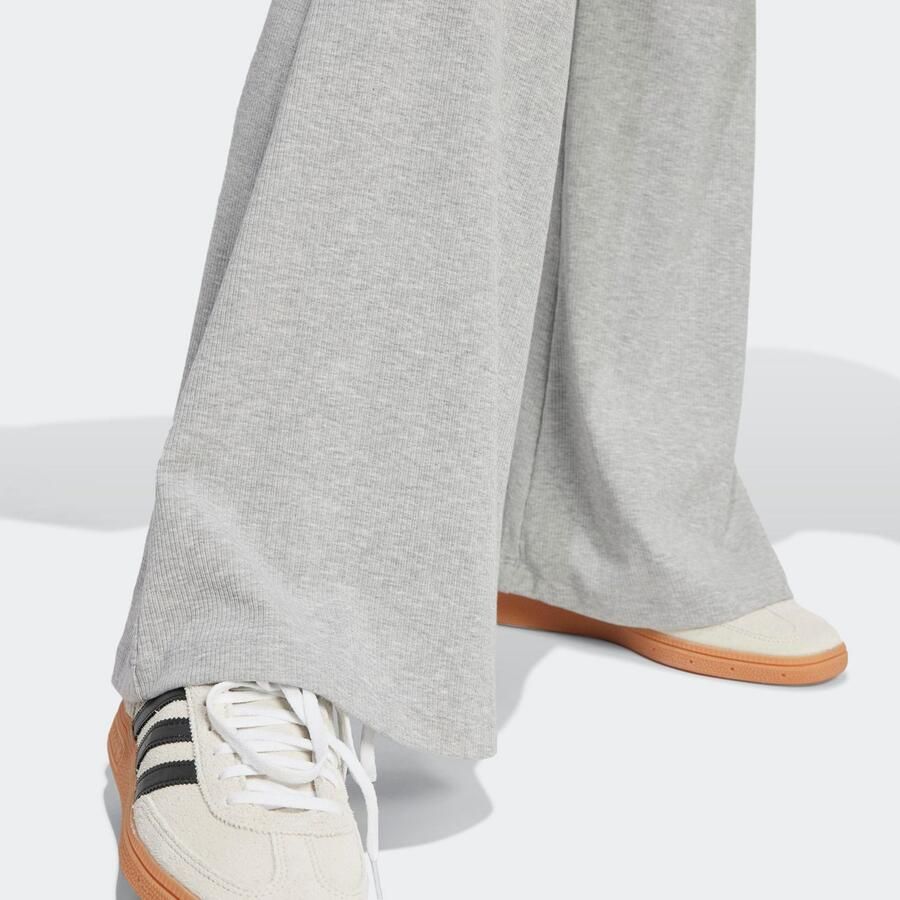 Adidas Originals Legging ESS FL LEGGINGS met uitlopende pijp en rib-look hoge taille (1-delig)