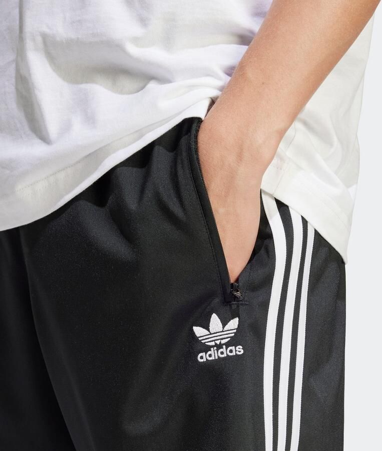 Adidas Originals Regular fit korte trainingsbroek met labelstitching model 'FBIRD'