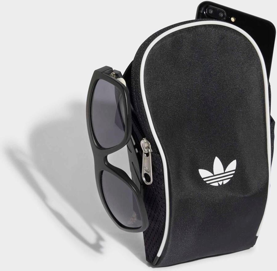 Adidas Originals Adicolor kleine schoudertas Unisex Schoudertassen zwart Maat ONE SIZE Accessoires