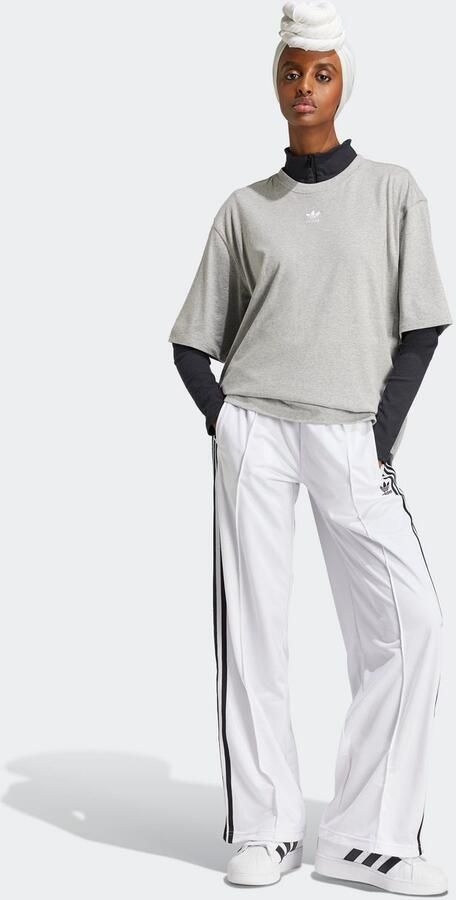 Adidas Originals T-shirt ESS BOYFR TEE Boyfriend-stijl losse snit - Foto 4