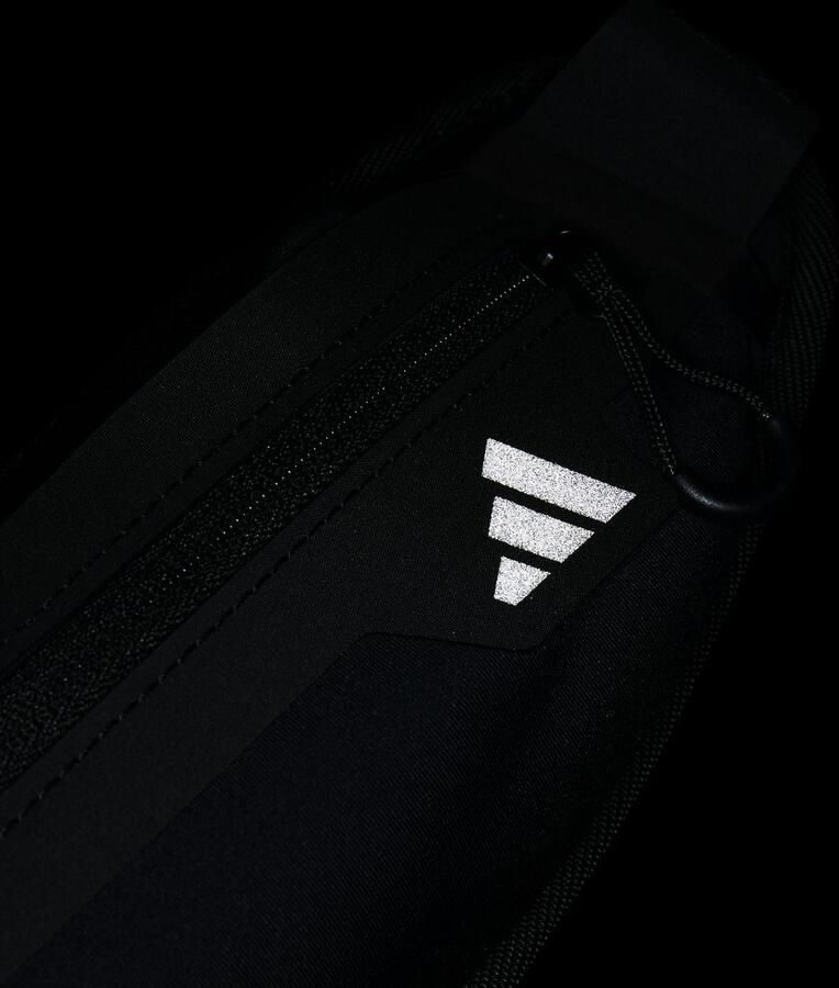 Adidas Perfor ce Heuptas RUN WB