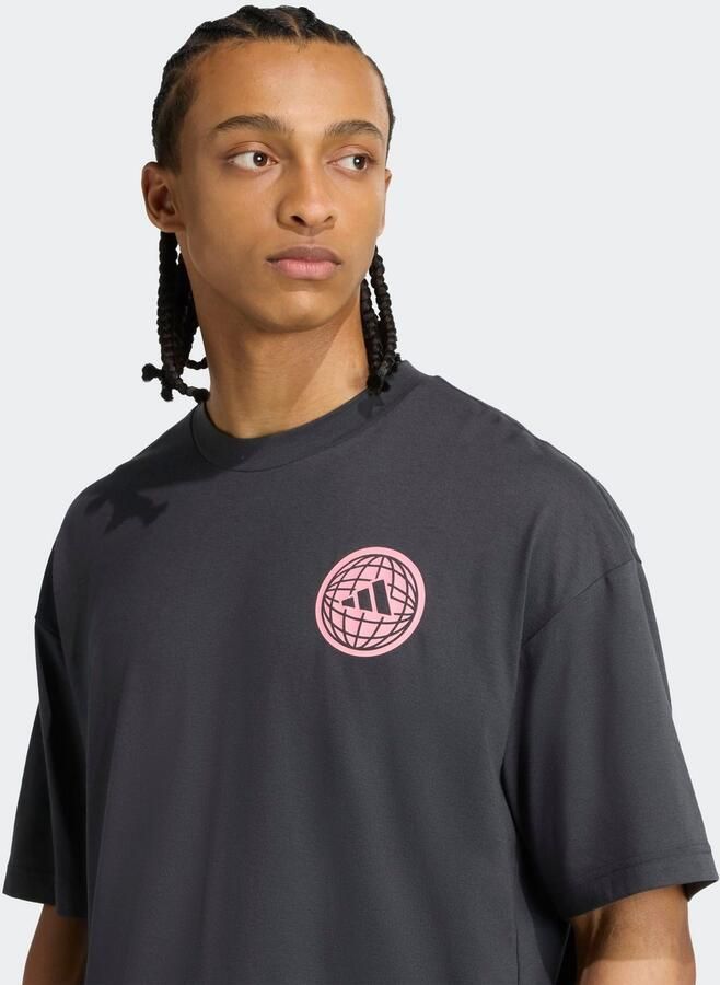 Adidas Perfor ce T-shirt GFX TEE GLOB Q3 - Foto 4