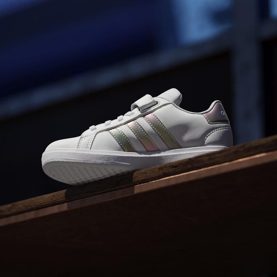 Adidas Sportswear Klittenbandschoenen GRAND COURT 2.0 KIDS Design geïnspireerd op de adidas Superstar