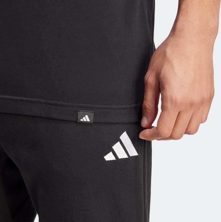 Adidas Sportswear T-shirt met labelprint en ronde hals