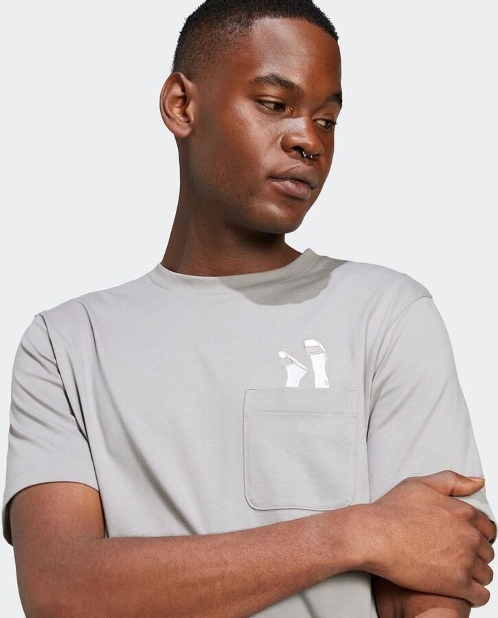 Adidas Lounge Slides Graphic Pocket T-shirt - Foto 4