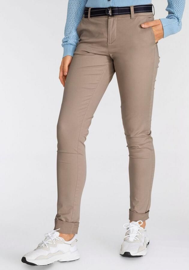 AJC Chino in een vlot model met contrastkleurige riem (2-delig) - Foto 4