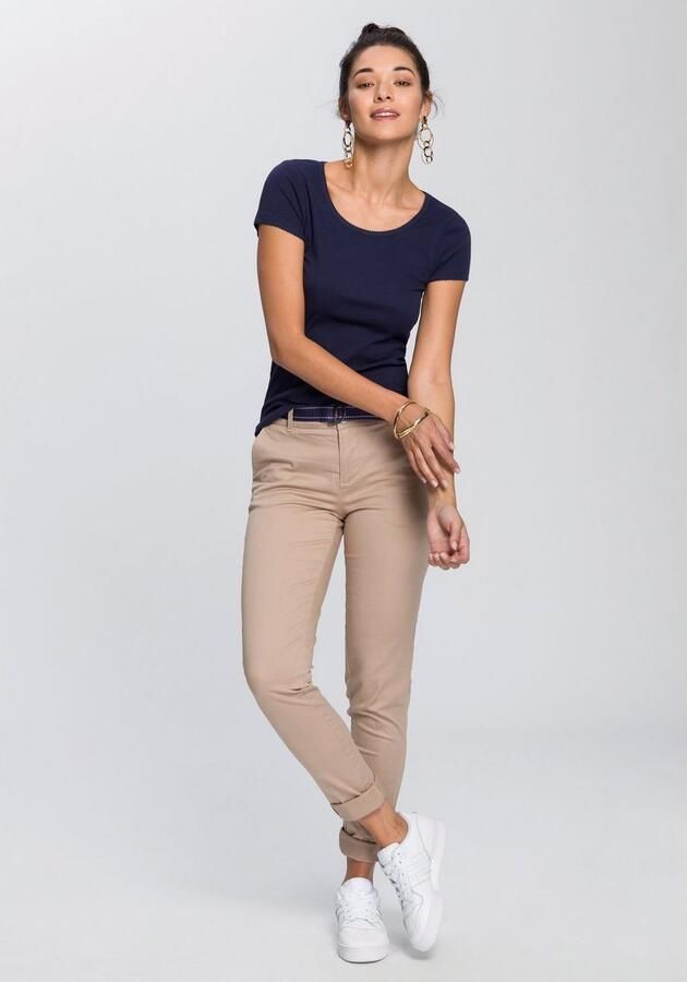 AJC Chino in een vlot model met contrastkleurige riem (2-delig) - Foto 10