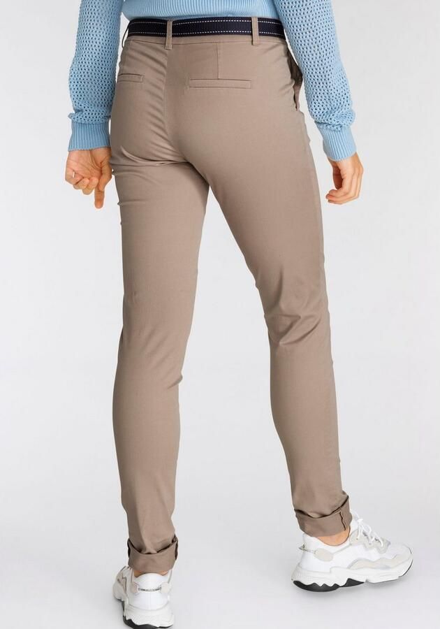 AJC Chino in een vlot model met contrastkleurige riem (2-delig) - Foto 12