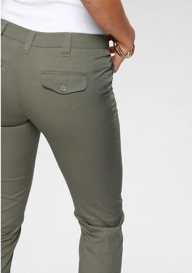 AJC Chino in een vlot model met klepzakken - Foto 2