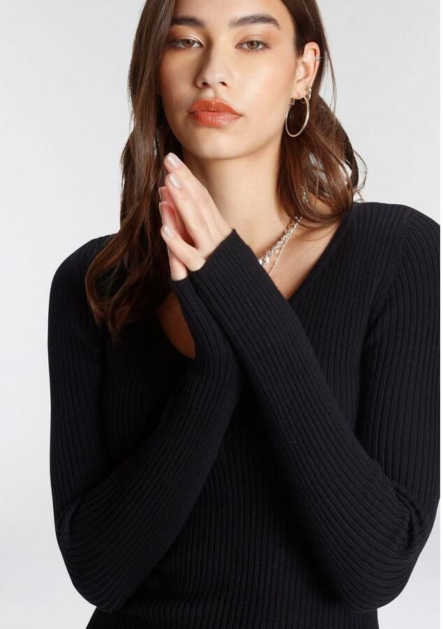 AJC Gebreide jurk in midilengte met zijdelingse split en vneck - Foto 2