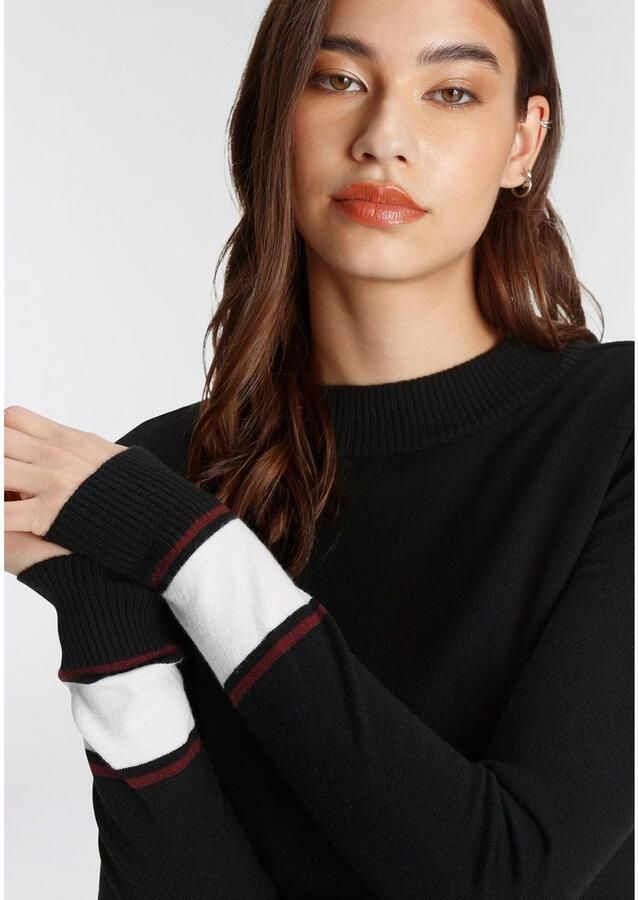 AJC Gebreide jurk met contraststrepen van zachte viscosemix