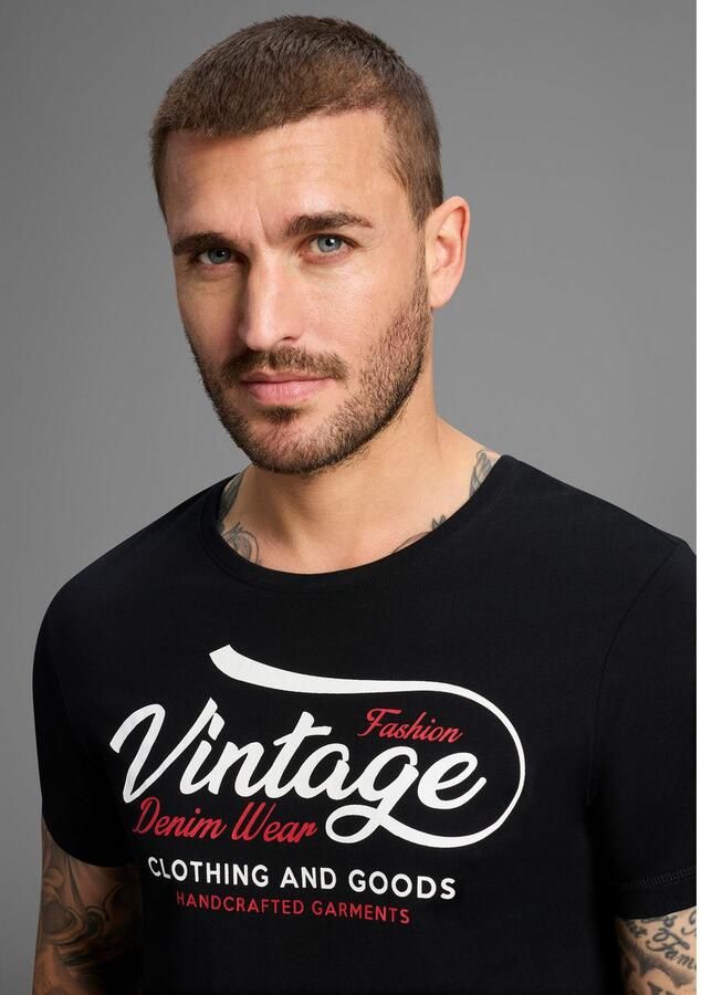 AJC T-shirt korte mouwen smalle snit met stijlvolle druk - Foto 2