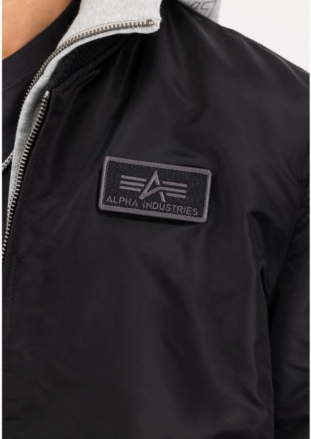 Alpha industries Bomberjack met capuchon en labelstitching