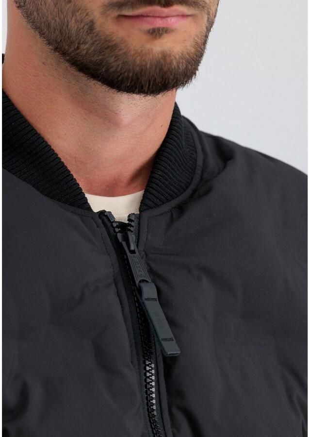 Alpha Industries Bomberjack Men Bomber & Flight Jackets MA-1 TT