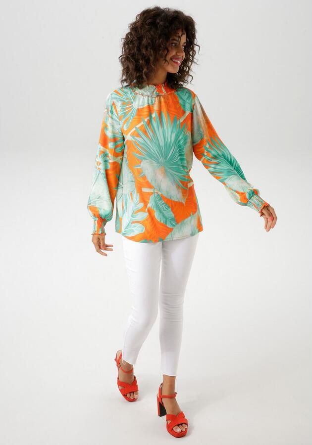 Aniston CASUAL Blouse zonder sluiting met grootvlak bladerenprint in batikdesign - Foto 5