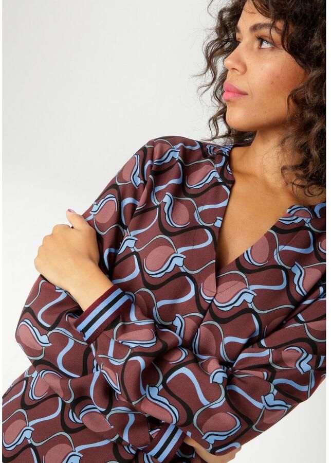 Aniston CASUAL Blouse zonder sluiting met trendy grafisch retro-patroon nieuwe collectie - Foto 3