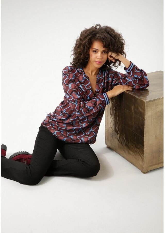 Aniston CASUAL Blouse zonder sluiting met trendy grafisch retro-patroon nieuwe collectie - Foto 4