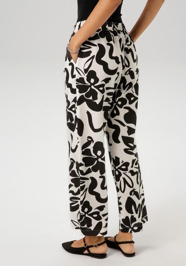 Aniston CASUAL Comfortbroek met royale bladeren gedessineerd - Foto 3
