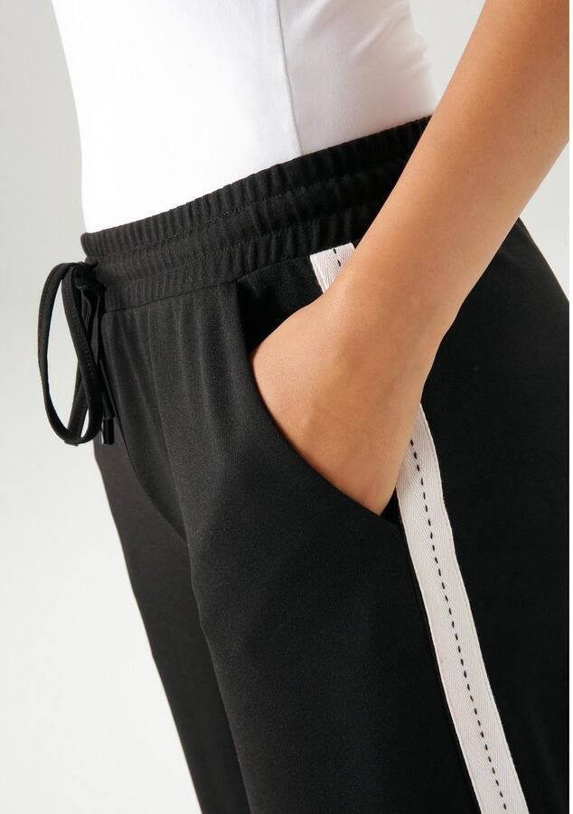 Aniston CASUAL Comfortbroek met trendy tape langs de zijnaden nieuwe collectie - Foto 2