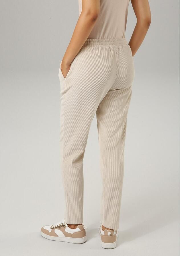 Aniston CASUAL Comfortbroek van trendy elastische cord - Foto 4