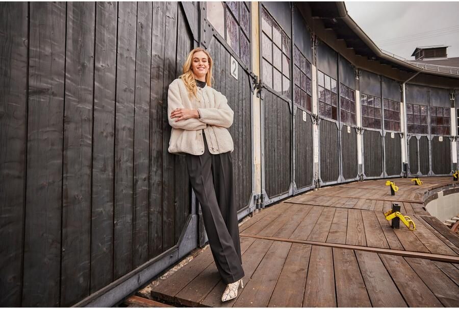 Aniston CASUAL Tweezijdig te dragen jack van knuffelzacht teddy-pluche en gladde geweven stof nieuwe collectie - Foto 9