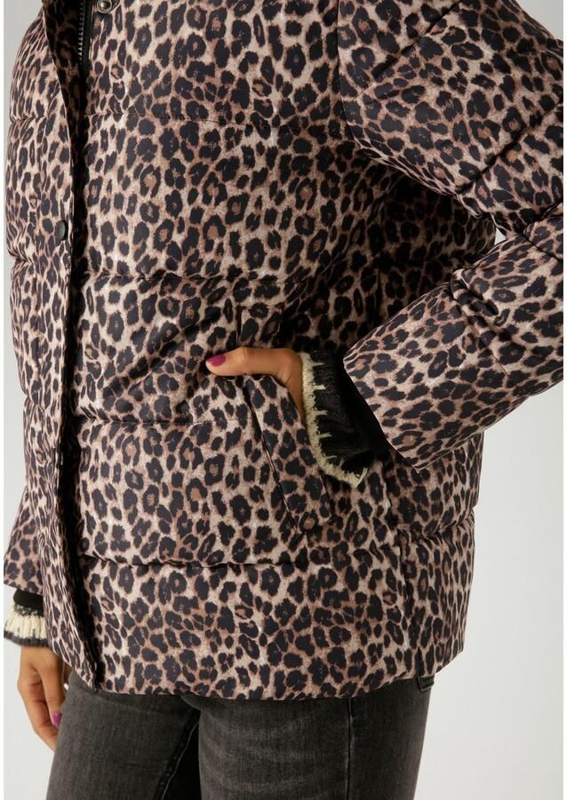 Aniston CASUAL Gewatteerde jas in trendy leoprint nieuwe collectie - Foto 3