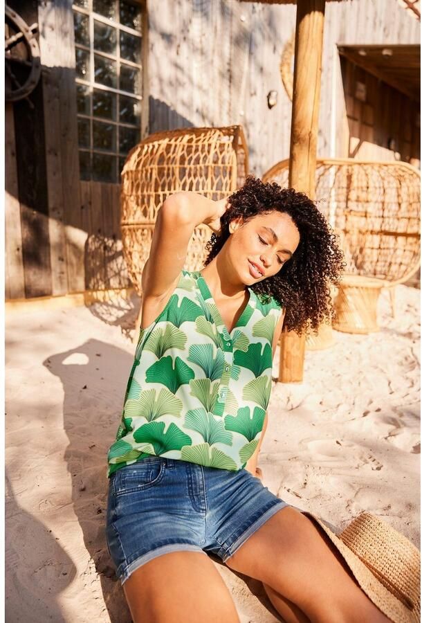 Aniston CASUAL Jeansshort met lichte slijteffecten - Foto 18