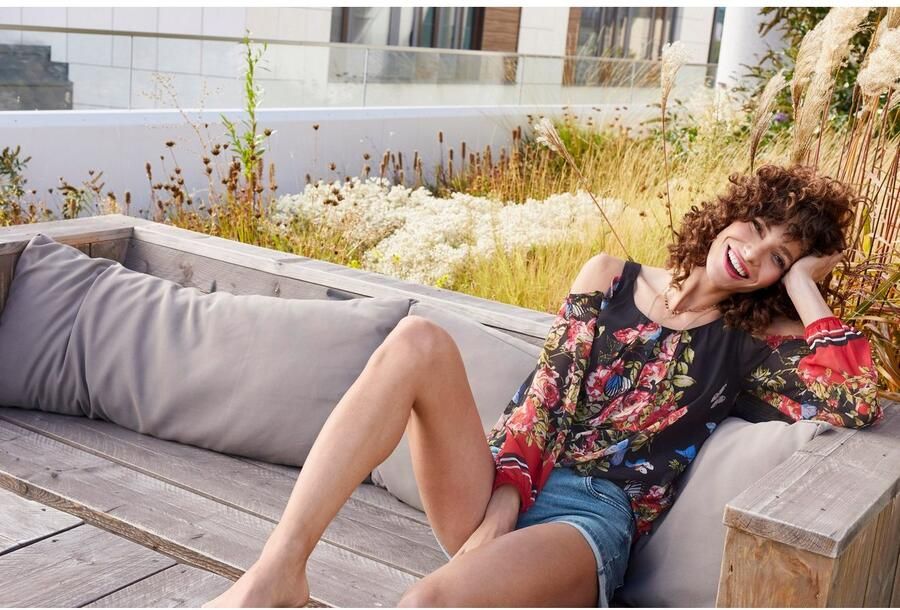 Aniston CASUAL Jeansshort met lichte slijteffecten - Foto 19