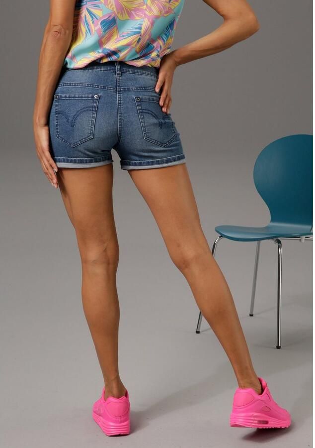 Aniston CASUAL Jeansshort met lichte slijteffecten - Foto 3