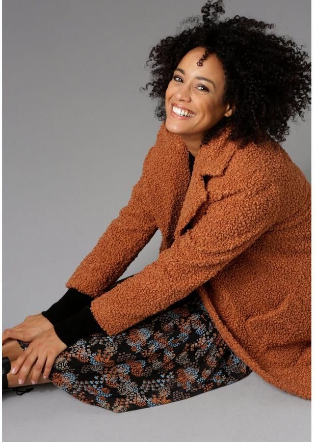 Aniston CASUAL Korte jas in pluche-look - Foto 2