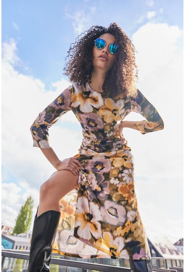 Aniston CASUAL Maxi-jurk met bloemenprint in batik-look elk stuk is uniek - Foto 6