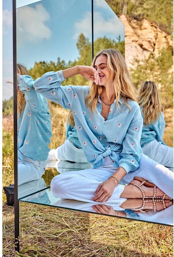 Aniston CASUAL Overhemdblouse met betoverende bloemen geborduurd - Foto 6