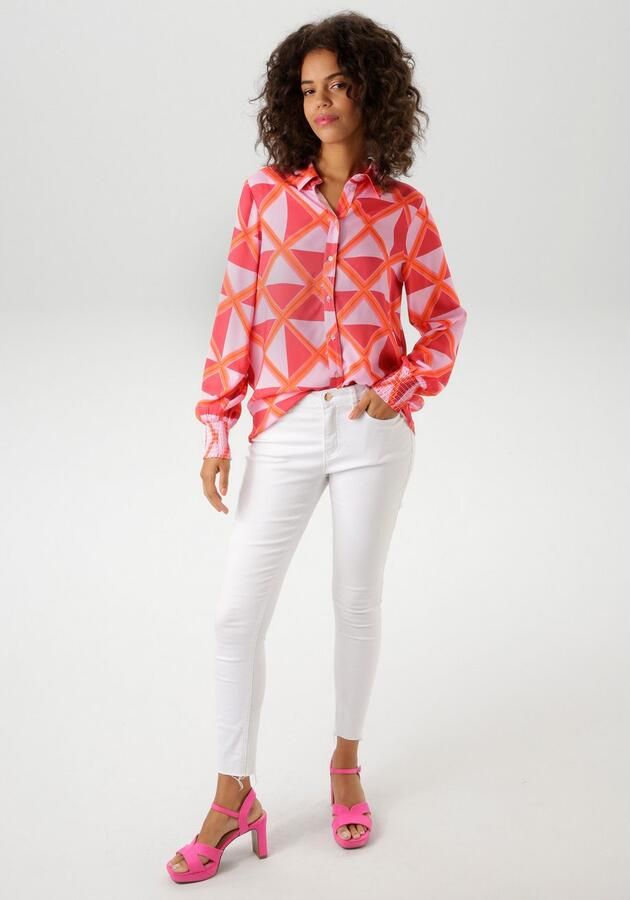 Aniston CASUAL Overhemdblouse met extravagante grafische druk - Foto 5