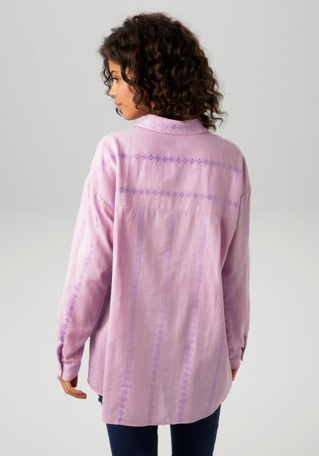 Aniston CASUAL Overhemdblouse van trendy mousseline-stof met ingeweven patroon - Foto 3