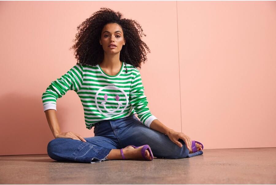 Aniston CASUAL Straight jeans met een trendy wassing op de licht gerafelde zoom - Foto 11