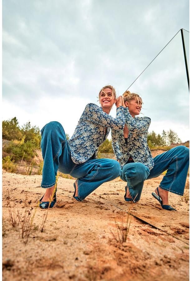 Aniston CASUAL Sweatblazer met expressief bloemenmotief - Foto 7