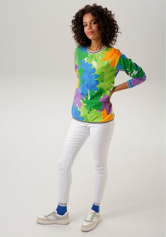 Aniston CASUAL Sweatshirt bedrukt met grote bloemen en bladeren - Foto 3