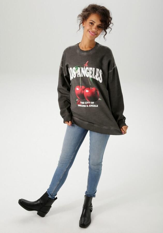 Aniston CASUAL Sweatshirt bedrukt met pittige kersen en opschriften nieuwe collectie - Foto 6