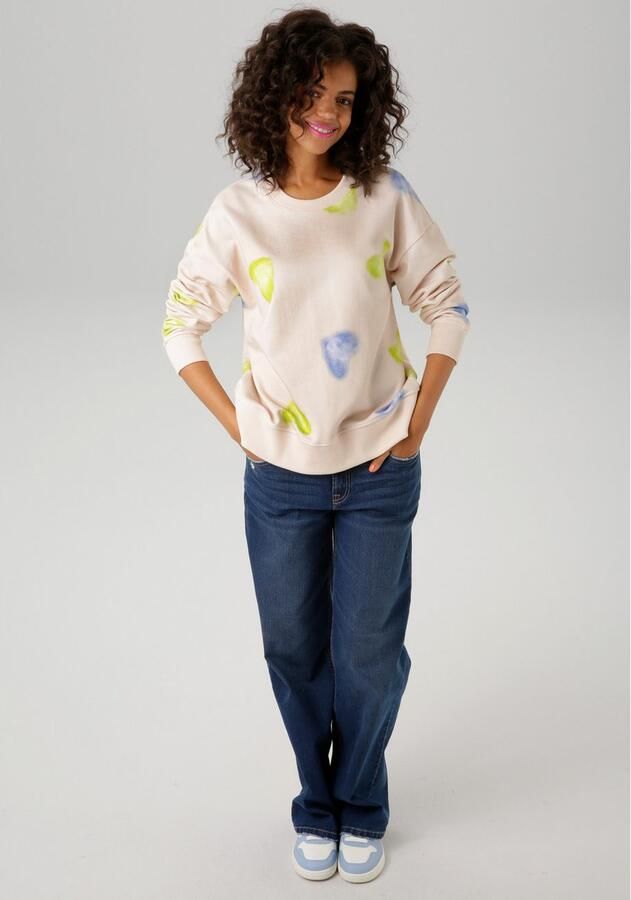 Aniston CASUAL Sweatshirt met batik-harten bedrukt - Foto 5