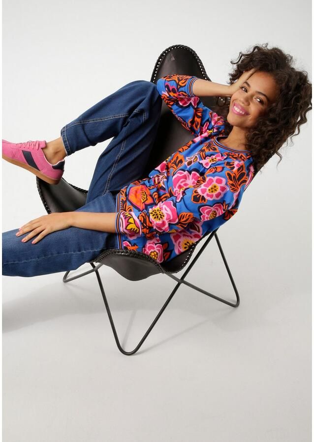 Aniston CASUAL Sweatshirt met grootvlak grafische bloemenprint - Foto 4