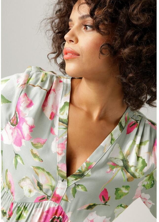 Aniston CASUAL Tuniekjurk met fantasievolle bloe print