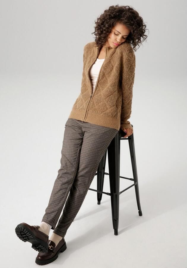 Aniston CASUAL Vest met discreet ruitpatroon in 3d-effect nieuwe collectie - Foto 6