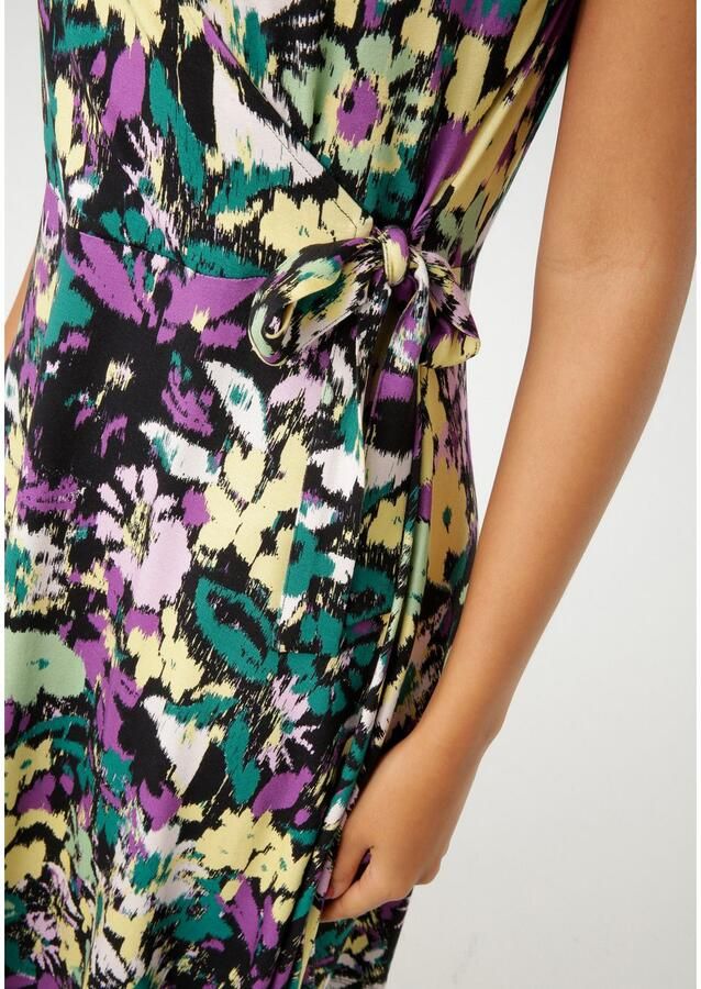 Aniston CASUAL Zomerjurk met schilderachtig bloesemprint elk stuk is uniek - Foto 2